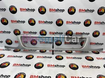 Крепление решетки радиатора Mercedes V280 2001 W638 104.900 A6388880040 - купить Новопокровской