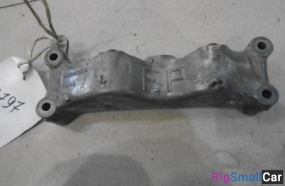 Кронштейн двигателя правый от Peugeot 308 1 2007-2013 - купить Новопокровской