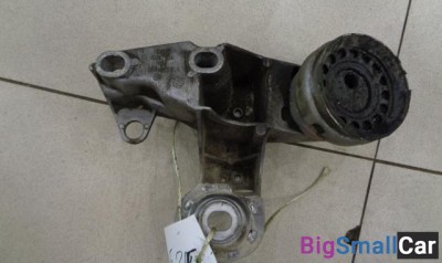 Кронштейн двигателя левый от Volkswagen Passat B5 1996-2005 - купить Новопокровской