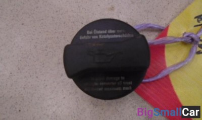 Крышка маслозаливной горловины от Volkswagen Jetta 5 2005-2011 - купить Новопокровской