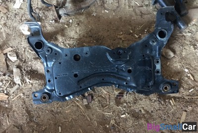 Подрамник Мазда 3 2.0 - купить Новопокровской