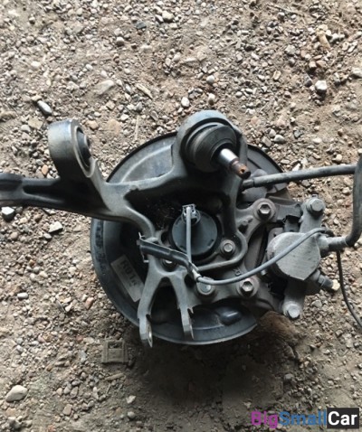 Задняя правая цапфа тойота авенсис - купить Новопокровской