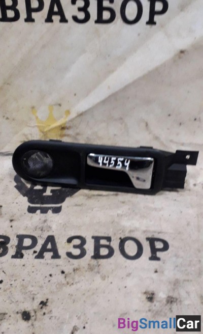 Ручка двери задней внутренняя левая PASSAT  B5  (2000-2005) б/у - купить Новопокровской