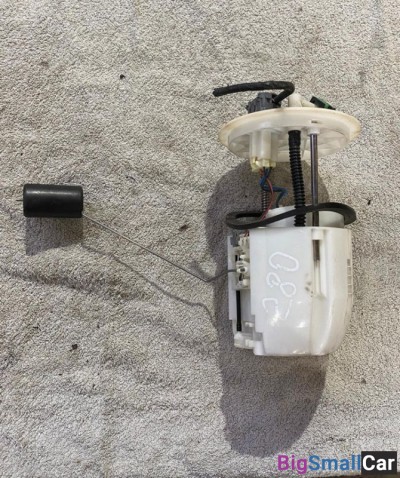 Насос топливный Митсубиси Лансер Mitsubishi Lancer - купить Новопокровской