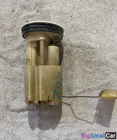 Насос топливный Nissan note 1.5 - купить Новопокровской