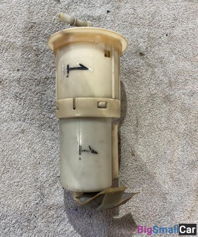 Насос топливный Mitsubishi Colt Z25 - купить Новопокровской