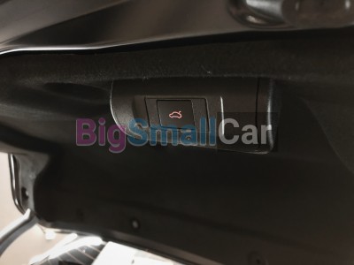 Автоматический доводчик багажника на Volkswagen Eos - купить Новопокровской